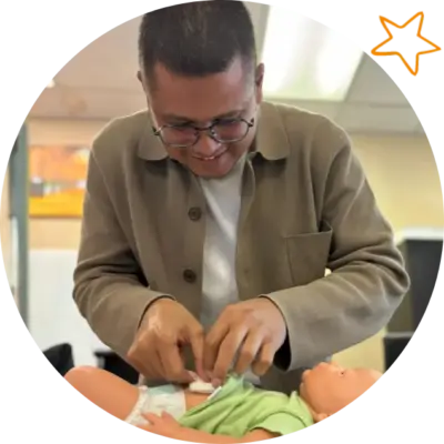 usrn-jobs-for-filipinos Filipino USRN nurse providing pediatric home care in New Jersey